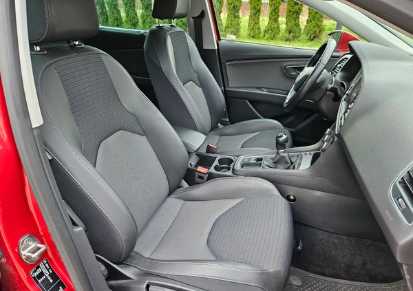Seat Leon cena 60900 przebieg: 95600, rok produkcji 2018 z Moryń małe 232